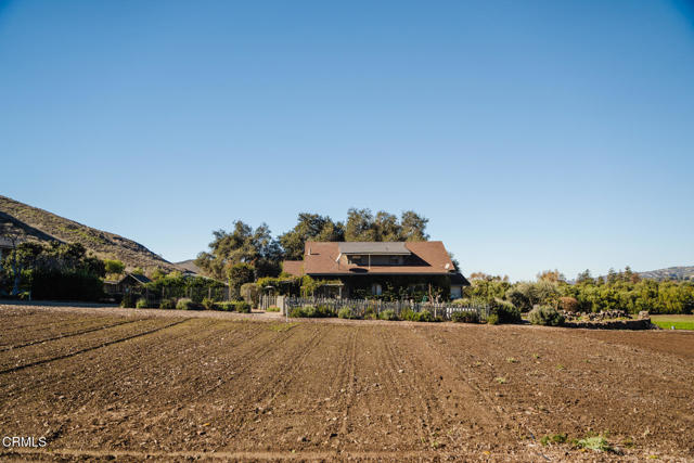 Detail Gallery Image 15 of 75 For 11666 Santa Rosa Rd, Camarillo,  CA 93012 - 10 Beds | 4/2 Baths