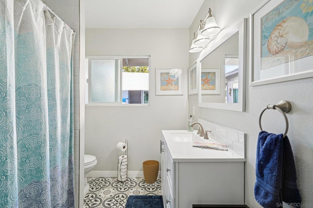 MLS #250043633SD image #25