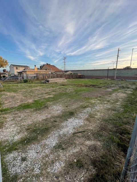 1100 Norton Street, San Mateo CA: https://media.crmls.org/mediaz/f553e9ac-223c-48ff-aa65-c19a502bb1db.jpg