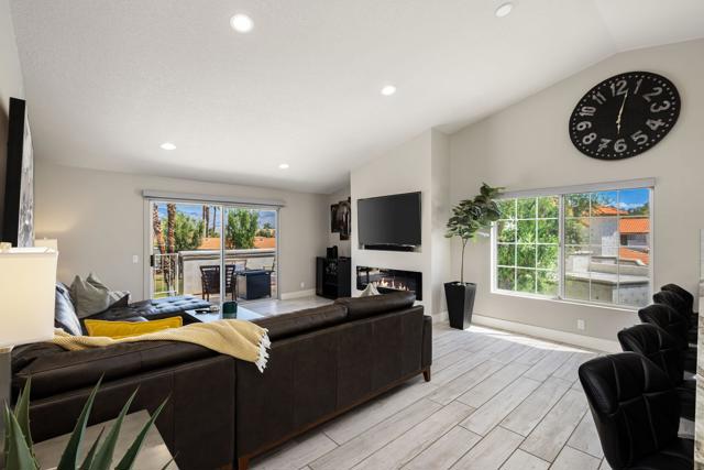 172 Torrey Pine Drive, Palm Desert CA: https://media.crmls.org/mediaz/f5545332-9485-43a5-aff9-b001a53fe838.jpg