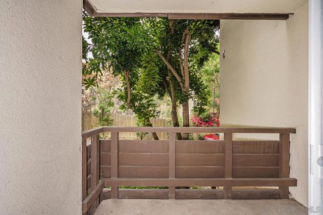 1625 Hotel Cir S, San Diego CA: https://media.crmls.org/mediaz/f554f4ed-f6da-4062-995d-d82b95430858.jpg