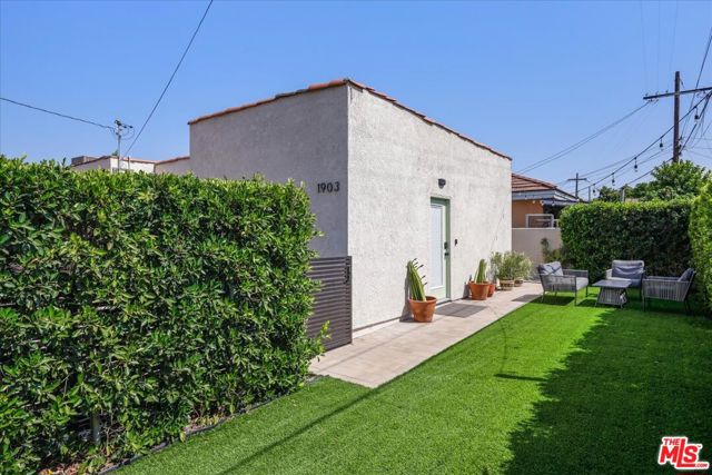 1903 S Primrose Avenue, Alhambra CA: https://media.crmls.org/mediaz/f5558c5c-eb38-4a4a-9437-d6b28c4550b0.jpg