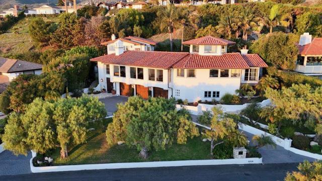 32524 Seacliff Drive, Rancho Palos Verdes CA: https://media.crmls.org/mediaz/f556b60f-5308-42e5-95a9-c388fe9f271a.jpg
