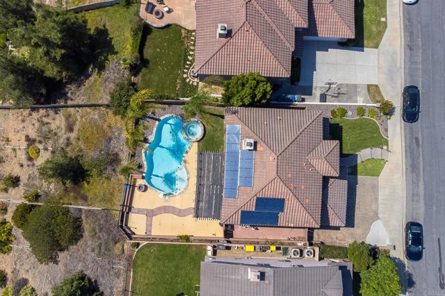 858 Via Barquero, San Marcos CA: https://media.crmls.org/mediaz/f5577a3e-7fc1-4a52-8815-9af73c21bcb7.jpg