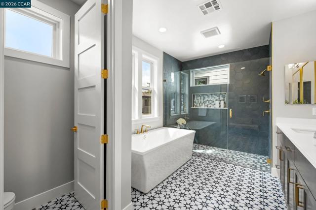 Image 17 of 38 For 257 Haleena Place