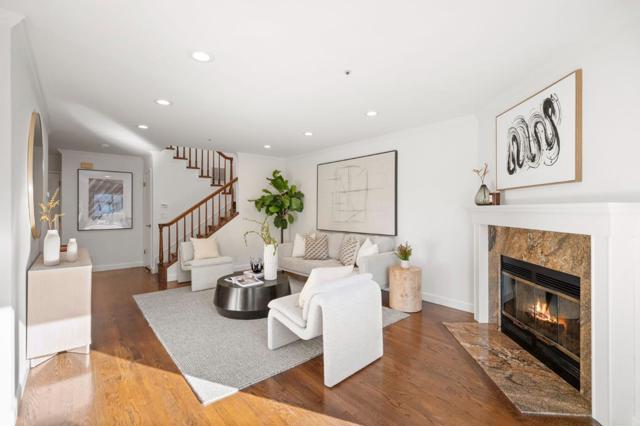 241 Bonita Lane, Foster City CA: https://media.crmls.org/mediaz/f557e52e-92f2-401e-a546-12793f68beff.jpg