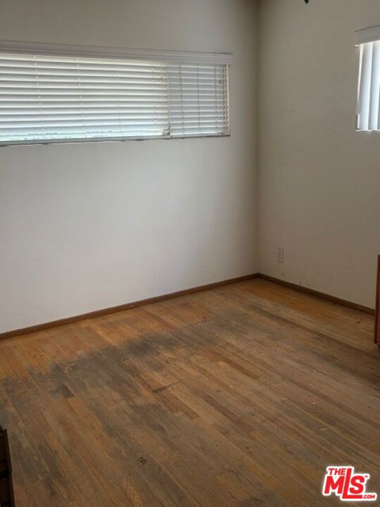 1630 Amherst Avenue photo 8