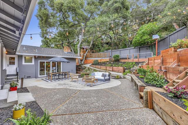 2845 Brittan Avenue, San Carlos CA: https://media.crmls.org/mediaz/f5580c11-8fd0-4187-b408-a299683594ab.jpg
