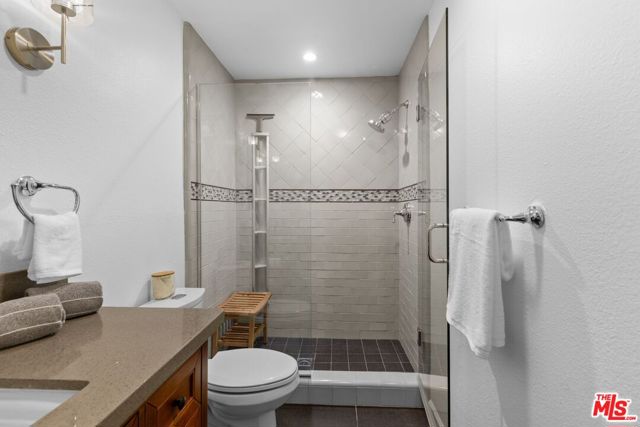 3950 Via Dolce, Marina del Rey CA: https://media.crmls.org/mediaz/f5585424-ff28-47f9-a301-f67bc5ac0734.jpg