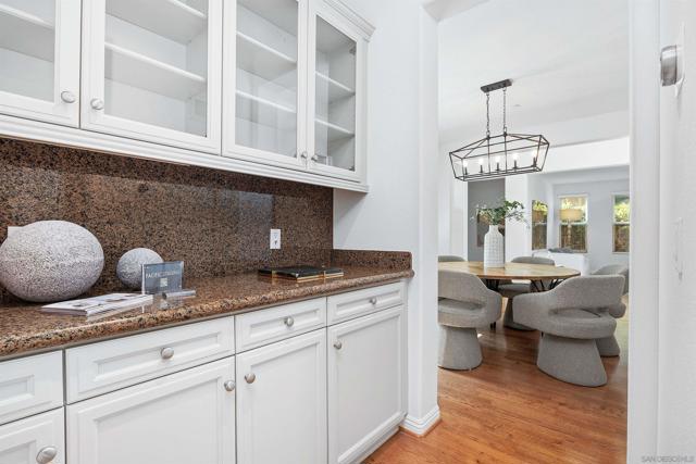 15363 Falcon Crest Ct, San Diego CA: https://media.crmls.org/mediaz/f5596a1d-305e-4b76-9ac0-7fa64ed055b4.jpg