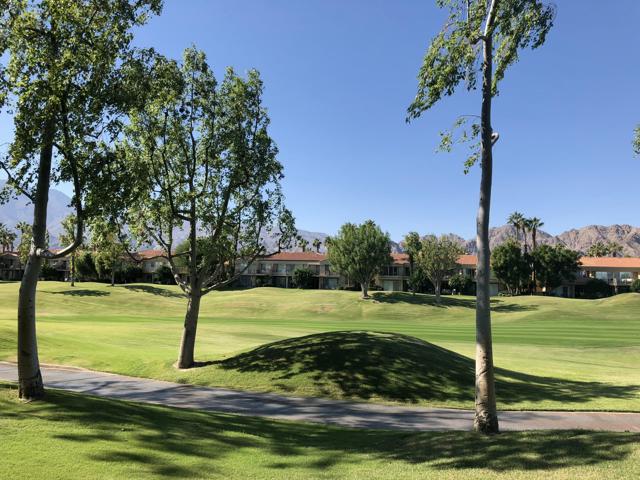 55371 Winged Foot, La Quinta CA: https://media.crmls.org/mediaz/f55a9c16-1e50-4eca-897f-35defd206d0f.jpg