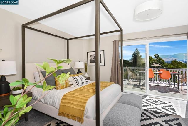 2460 Sky Rd, Walnut Creek CA: https://media.crmls.org/mediaz/f55ca00e-c2a5-450e-a157-1b6b06c2bed9.jpg