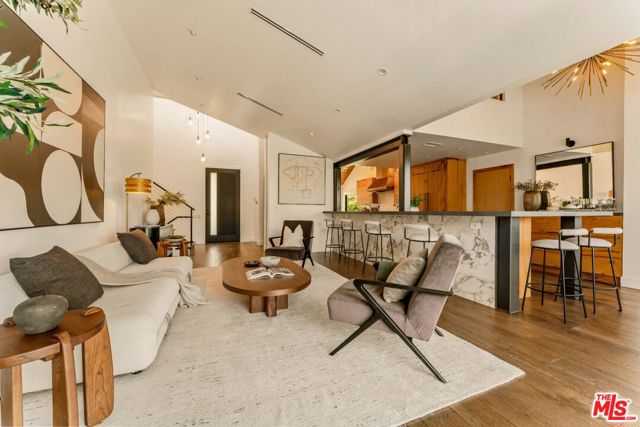 3372 Longridge Terrace photo 10