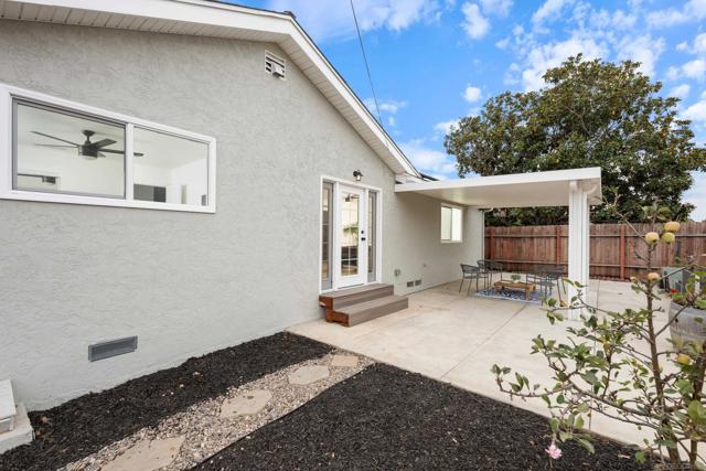 Image 8 of 28 For 3988 Ashford St