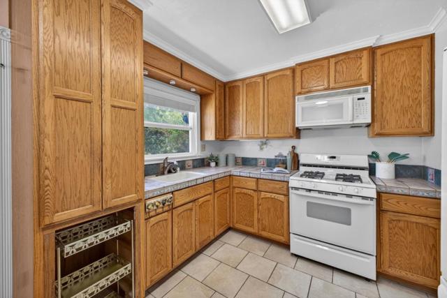 20450 Almaden Road, San Jose CA: https://media.crmls.org/mediaz/f55db6ad-8745-4c20-bb99-d691db9e7aca.jpg