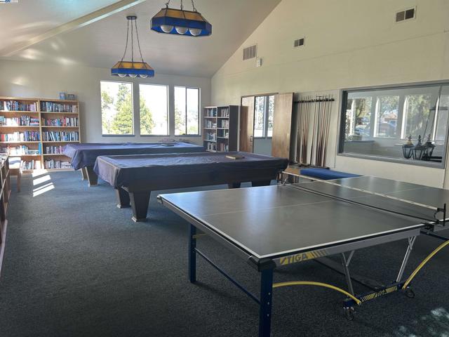 21117 Gary Dr, Hayward CA: https://media.crmls.org/mediaz/f55dddd3-451d-47e9-8737-3a4c937f758d.jpg