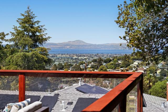 2310 Wooster Avenue, Belmont CA: https://media.crmls.org/mediaz/f560d311-4050-46db-b15e-0a24d78ffe64.jpg