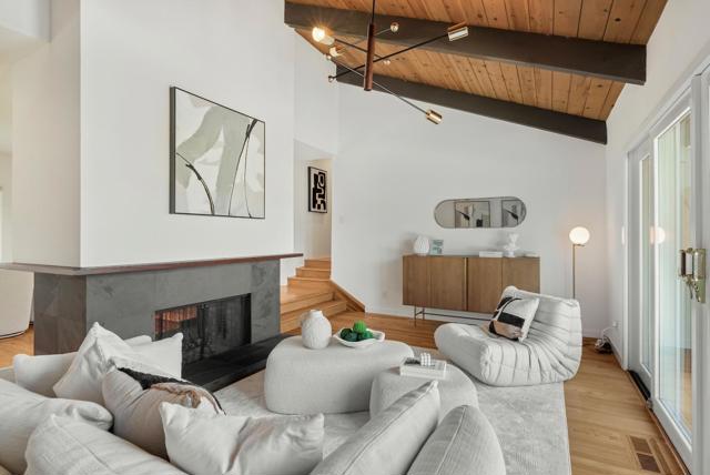 1405 Cedar Place, Los Altos CA: https://media.crmls.org/mediaz/f560e09c-f4f7-4582-9efd-5719c8bf1319.jpg