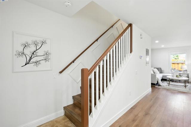 865 Carlisle Way, Sunnyvale CA: https://media.crmls.org/mediaz/f56250fd-f749-4afe-86e2-e5d2ea4dba14.jpg