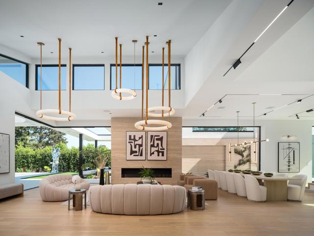 Image 4 of 67 For 6283 La Jolla Scenic Dr S