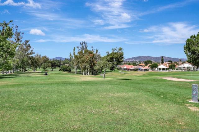 12880 Circulo Dardo, San Diego CA: https://media.crmls.org/mediaz/f563fef0-06e5-4ef3-bd22-9a7753fd0c81.jpg