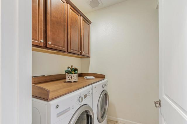 6215 White Moonstone Court, San Jose CA: https://media.crmls.org/mediaz/f564259f-ff13-4c3b-b3ad-e0e920f23cfd.jpg
