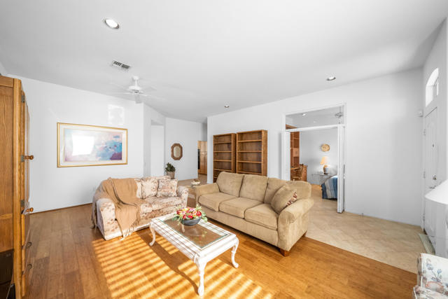 37718 Medjool Avenue, Palm Desert CA: https://media.crmls.org/mediaz/f564652b-97aa-4eb1-9b44-49fd84c24b91.jpg