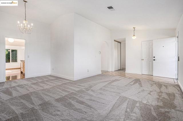 1916 Gamay DR, Oakley CA: https://media.crmls.org/mediaz/f564a37f-91d0-4911-96cf-8d975d0a1caa.jpg