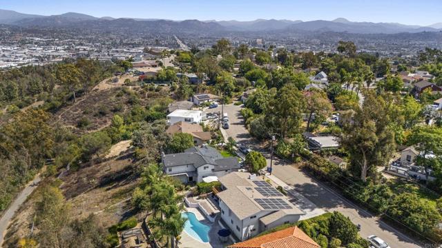 1958 Milford Place, El Cajon CA: https://media.crmls.org/mediaz/f564c3e1-6761-4e2f-ad96-32d952a94dc7.jpg