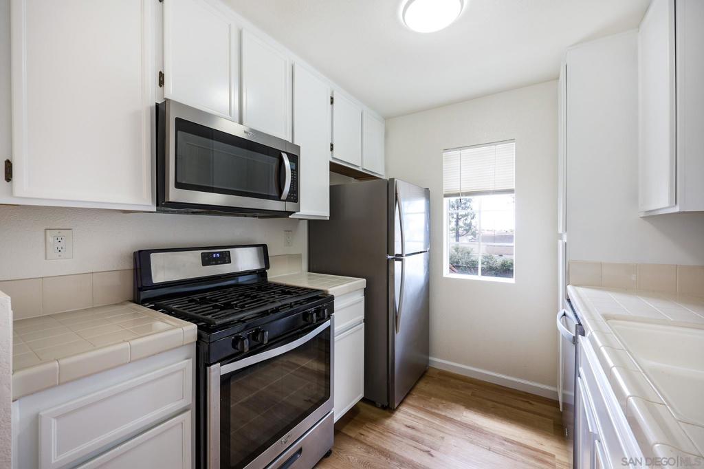 10740 Aderman Ave - photo 8