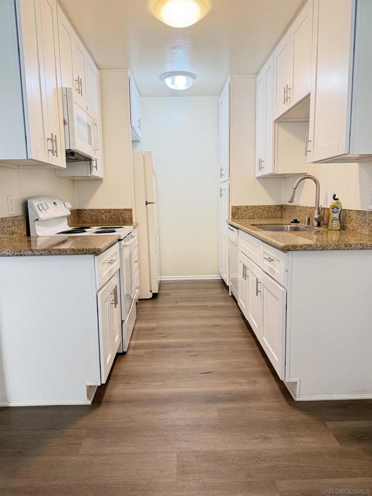 3162 Via Alicante - photo 2