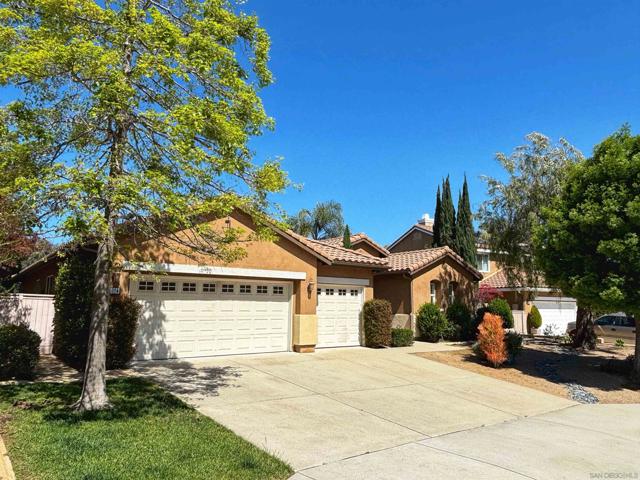 914 Lantana Ct, San Marcos CA: https://media.crmls.org/mediaz/f5666f99-680b-45ba-9f13-0160ac4247a5.jpg