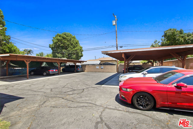 7908 Duchess Drive, Whittier CA: https://media.crmls.org/mediaz/f56751e0-4837-46a3-b4be-2114bff72e45.jpg
