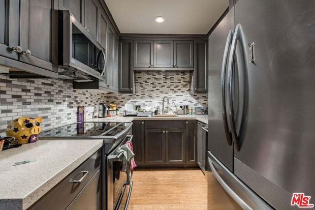 Image 56 of 74 For 440 Corona Del Mar