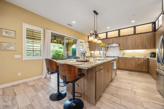 Detail Gallery Image 21 of 73 For 627 E Orange Blossom Way, Azusa,  CA 91702 - 4 Beds | 4/1 Baths