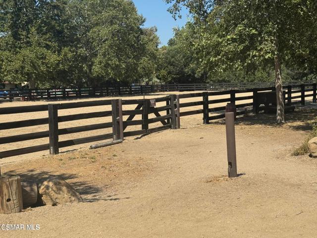 5429 Fairview Place, Agoura Hills CA: https://media.crmls.org/mediaz/f5680849-712d-4d8e-be18-b03135b55f87.jpg