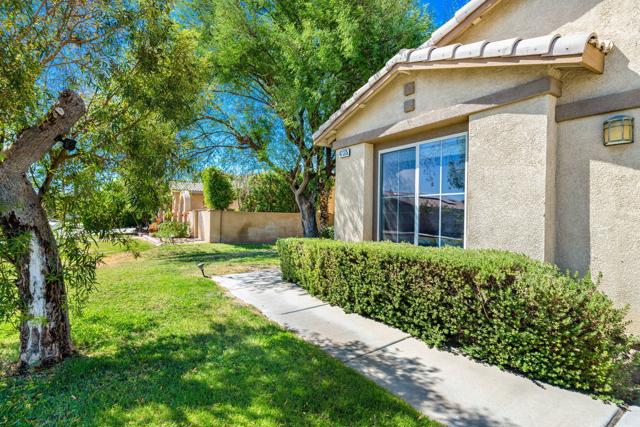 47375 Mangrove Street, Indio CA: https://media.crmls.org/mediaz/f568c85b-c550-4756-a66c-6a96d1d03400.jpg