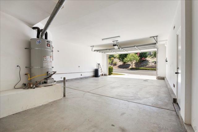 1850 Sheridan Way, San Marcos CA: https://media.crmls.org/mediaz/f569c1e9-4213-49f0-8209-5c9272f6cb23.jpg