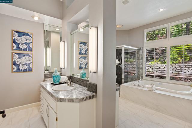 3100 Fox Creek Dr, Danville CA: https://media.crmls.org/mediaz/f569f18b-fe8b-4080-80d6-2be240e13647.jpg