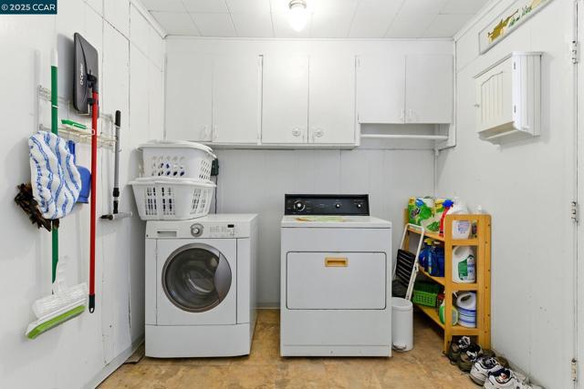 3363 Mcgraw Ln, Lafayette CA: https://media.crmls.org/mediaz/f56a5541-15fa-4ceb-8d8a-50d932c8ded4.jpg