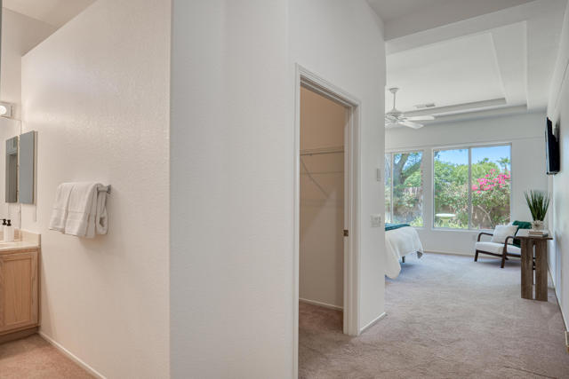 44010 Royal Troon Drive Drive, Indio CA: https://media.crmls.org/mediaz/f56a7b4a-e304-4493-ac3e-9a3e71a83a1c.jpg