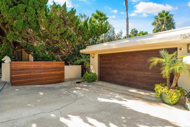 Image 72 of 75 For 2532 La Costa Ave