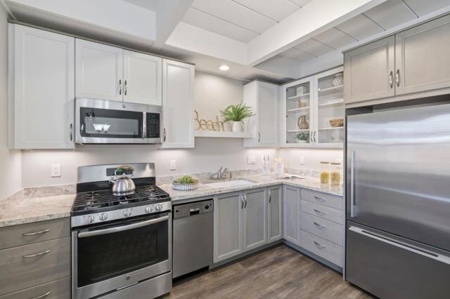 117 Marina Avenue, Aptos CA: https://media.crmls.org/mediaz/f56b1a92-ec7b-4dbd-aeab-adad870d50e2.jpg