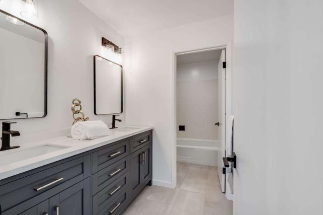 228 Sand Hill Circle, Menlo Park CA: https://media.crmls.org/mediaz/f56b2652-a1bb-4643-94a0-b2a8a0684881.jpg