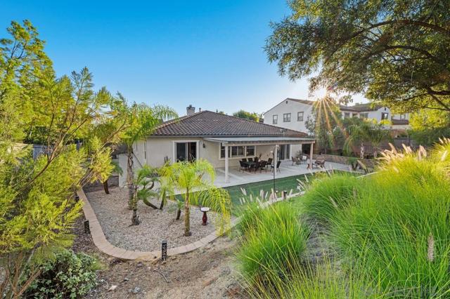2690 Ponderosa Ct, Escondido CA: https://media.crmls.org/mediaz/f56b758c-2c42-44f2-b6e8-dba8aa76dc34.jpg