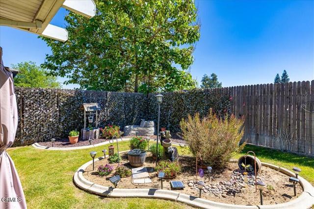 Detail Gallery Image 39 of 46 For 5813 Ragusa Ln, Bakersfield,  CA 93308 - 3 Beds | 2 Baths