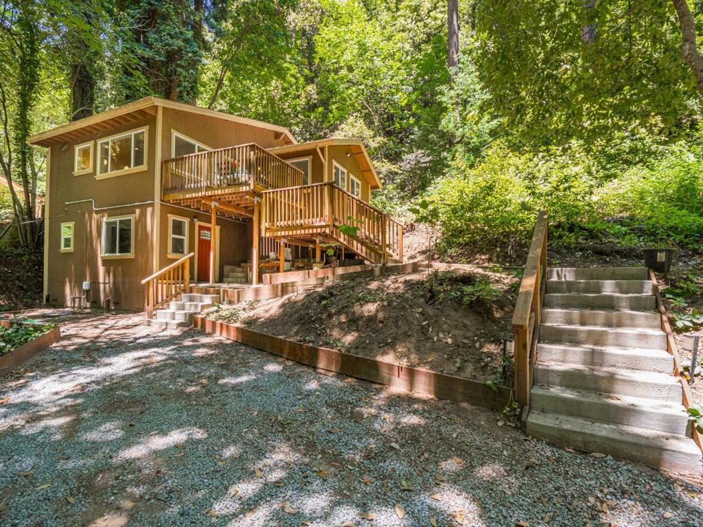 956 Brookside Drive