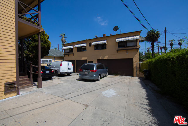 1940 La Salle Avenue, Los Angeles, California 90018, ,Multi-Family,For Sale,La Salle,24388259