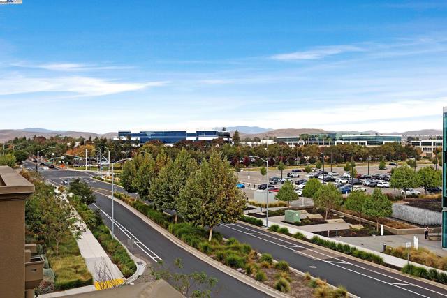 5422 Arnold Rd, Dublin CA: https://media.crmls.org/mediaz/f56d277d-125a-4b21-97ee-68f5761e1f8c.jpg