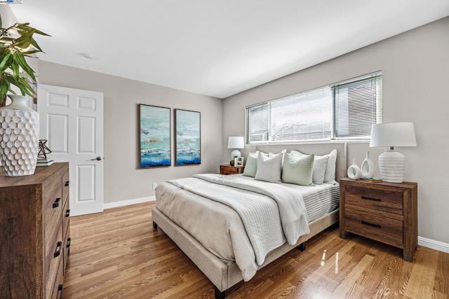 36560 Lakewood Dr, Newark CA: https://media.crmls.org/mediaz/f56d8121-34d8-448e-9e55-952ceca34357.jpg